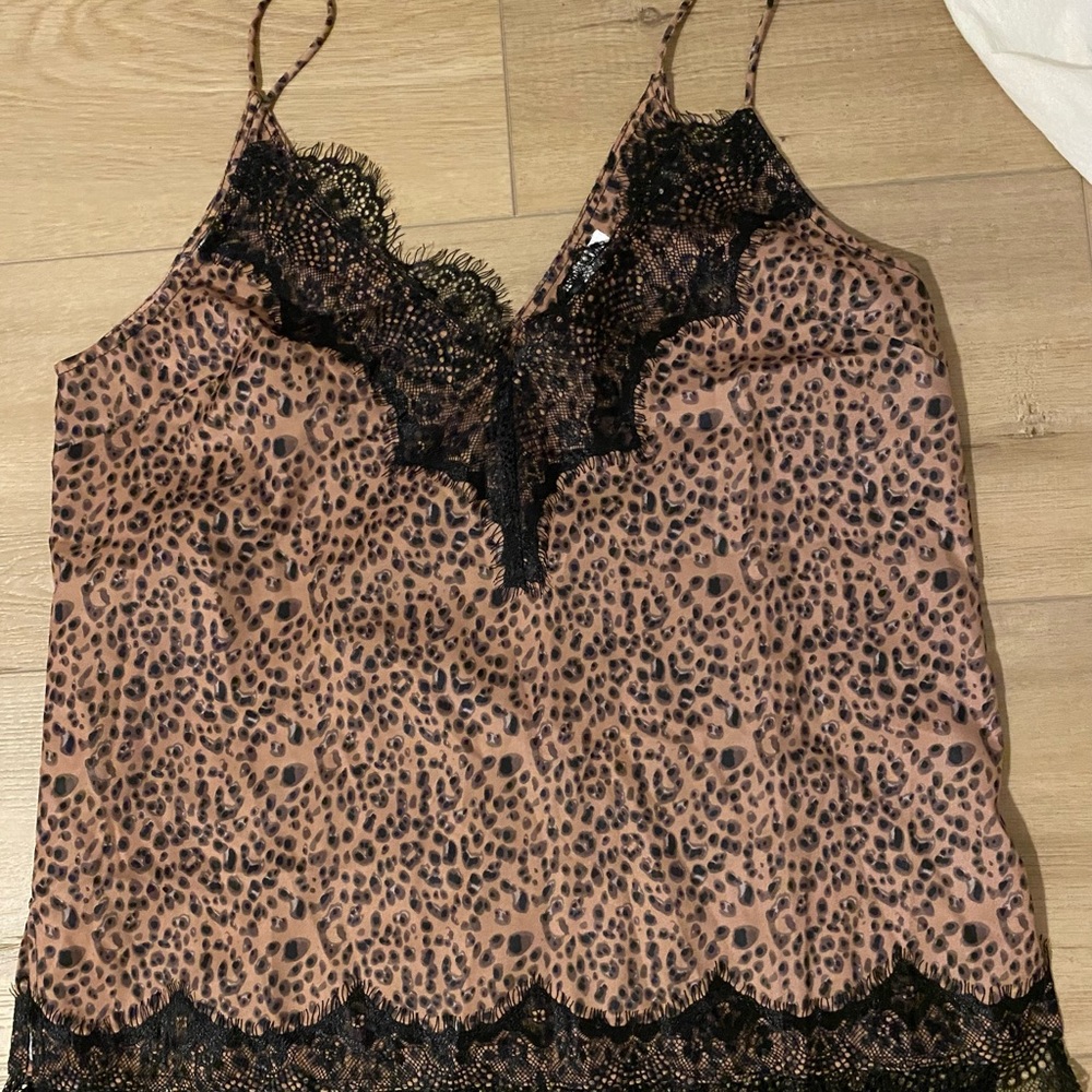 en creme tank